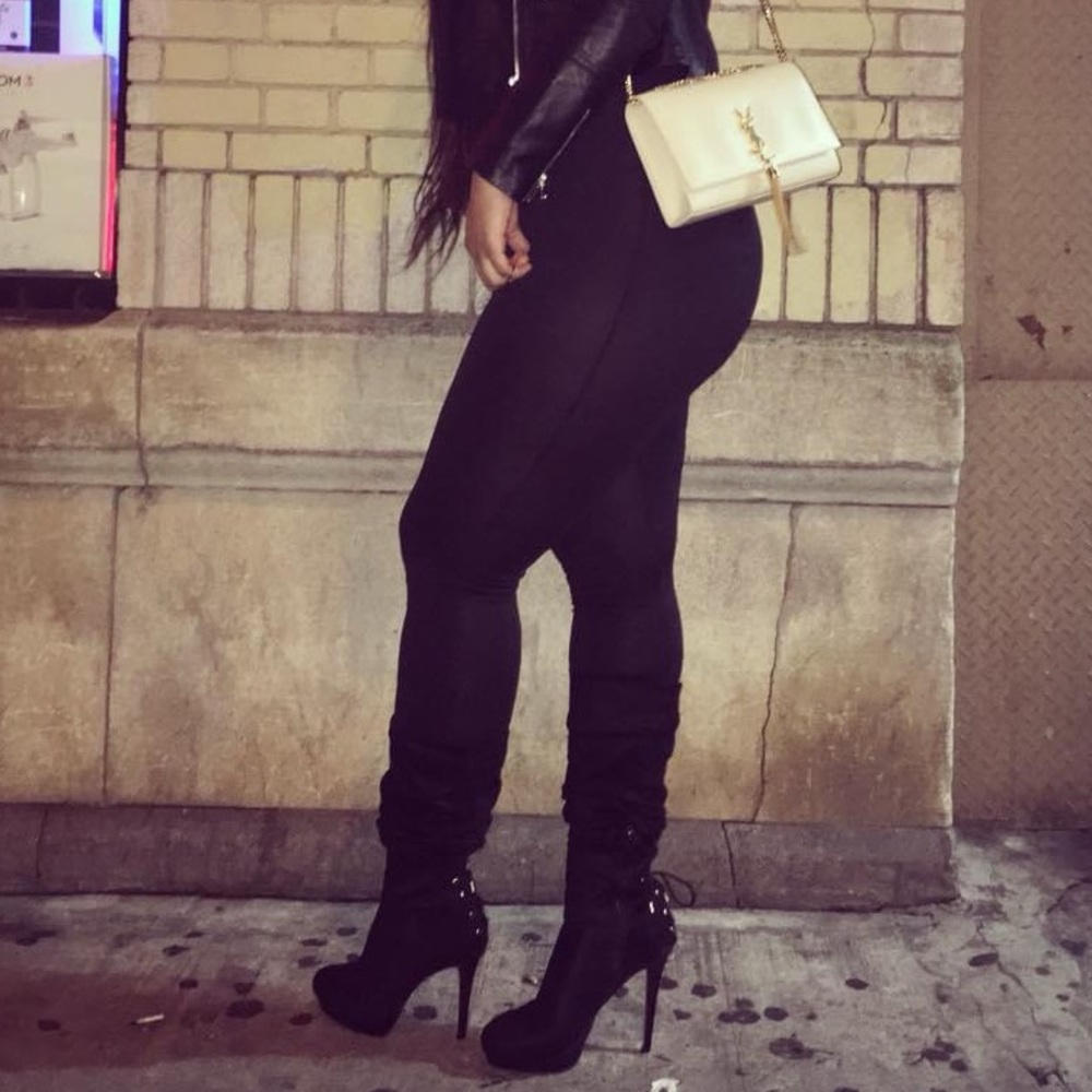 Thalia Sodi black boots
